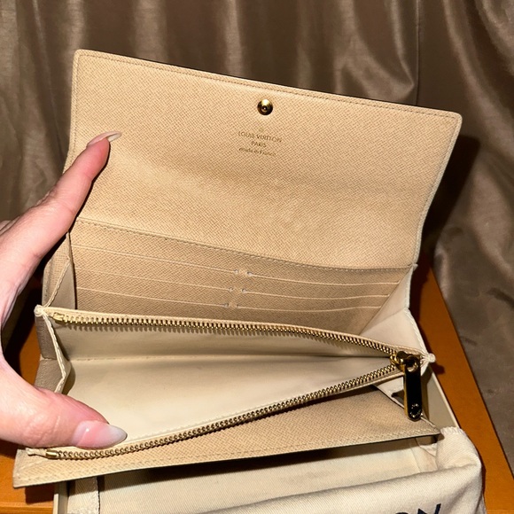 Louis Vuitton Sarah Limited Edition Monogram Dentelle Brown Wallet - Picture 8 of 12